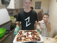 Православная молодежь рассказала о вере подопечным из квартиры сопровождаемого проживания